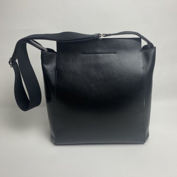 Everlane Form Bag Black Leather Crossbody Bag Minimalist Structured - Picture 2 of 12